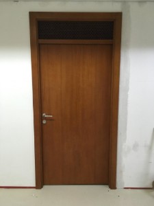 Furnirana vrata